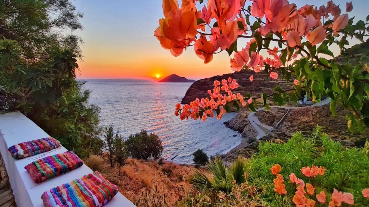 Ivi Beach Front Villa, Leros Vromolithos Экстерьер фото