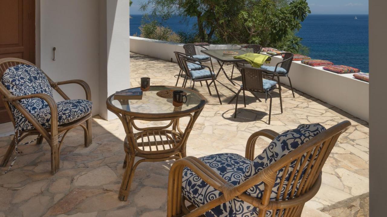 Ivi Beach Front Villa, Leros Vromolithos Экстерьер фото